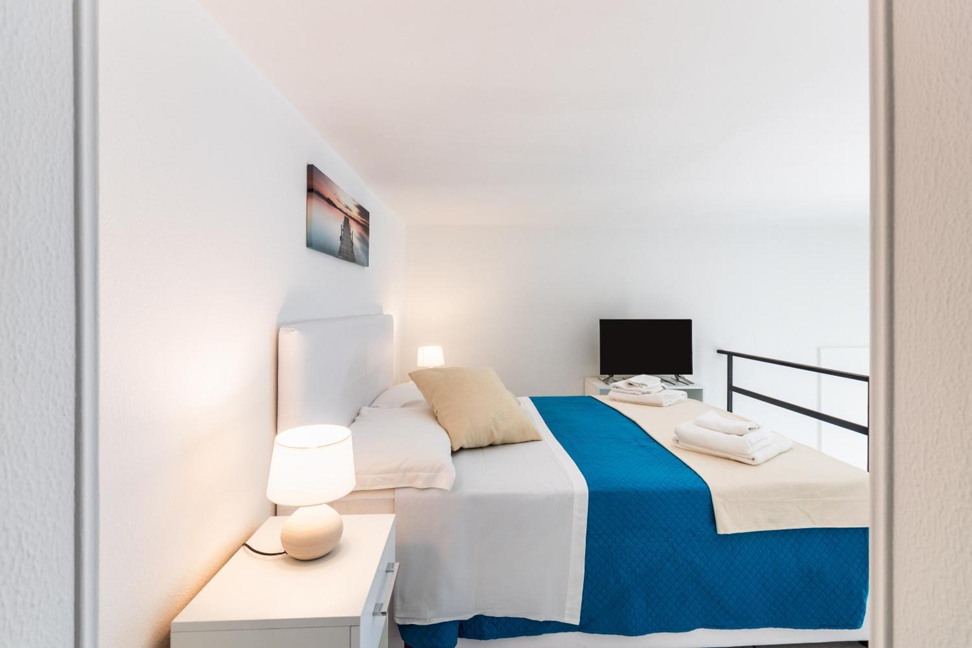 Fronte Mare Apartments & City Views Сиракузы Номер фото