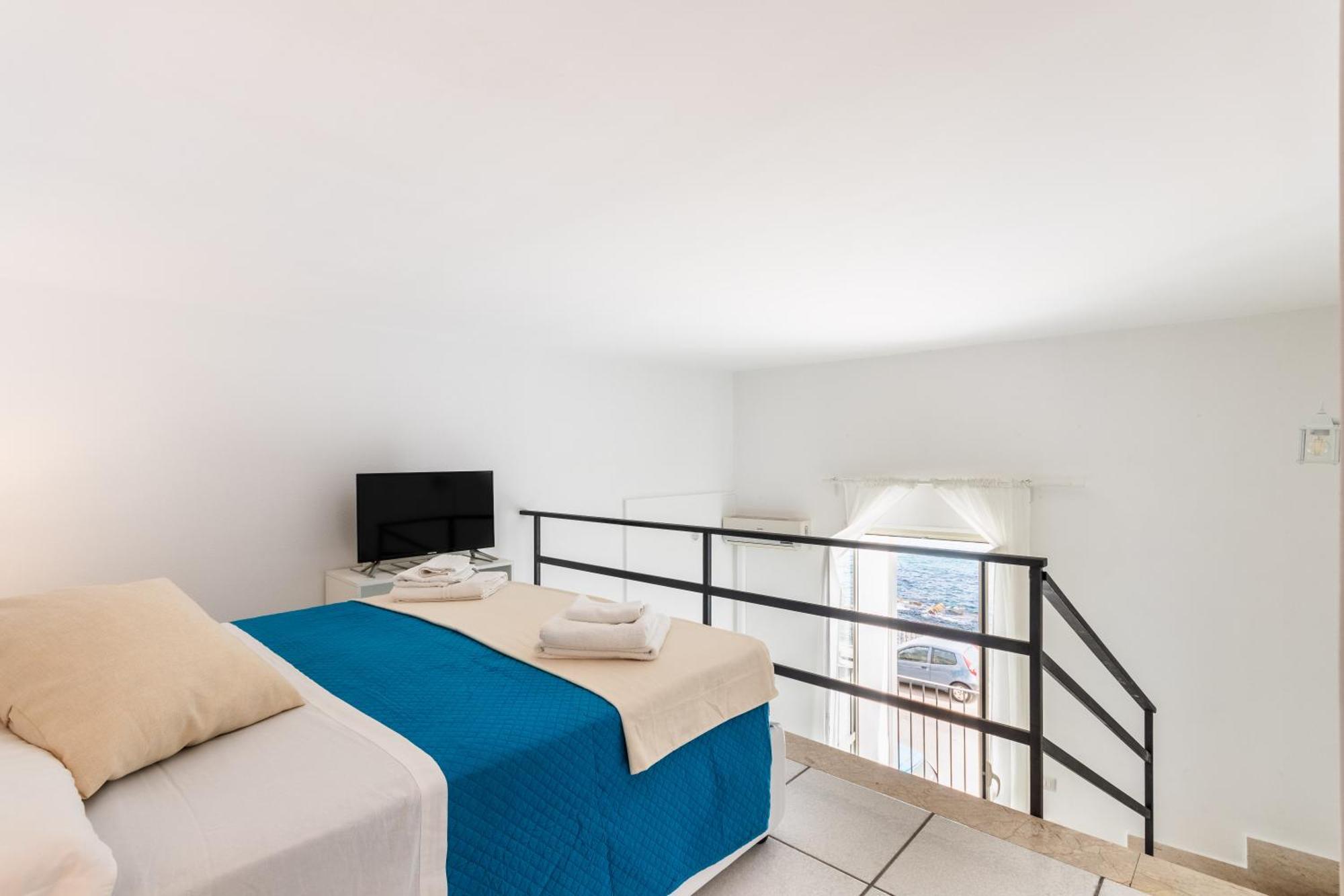 Fronte Mare Apartments & City Views Сиракузы Экстерьер фото