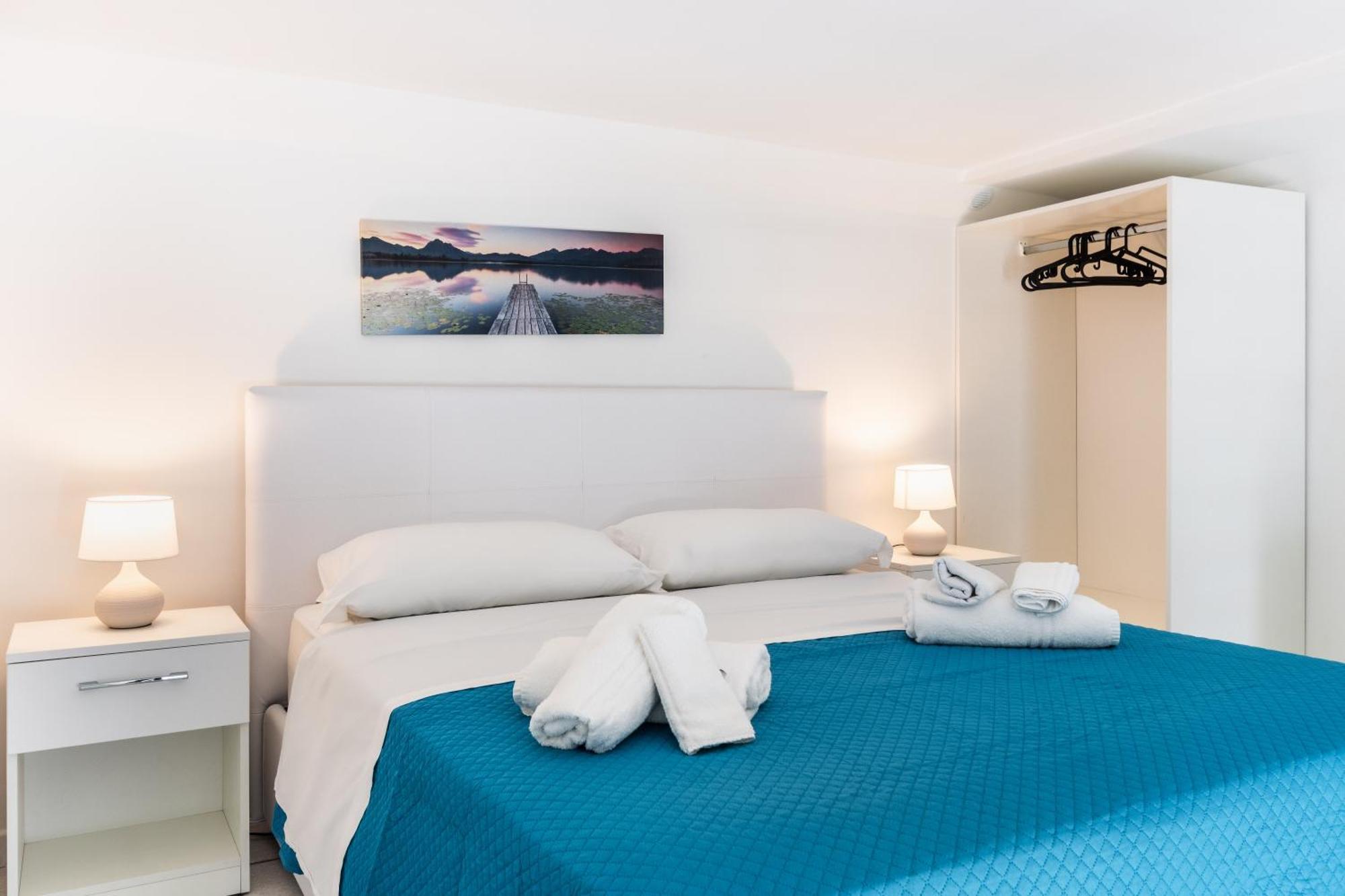 Fronte Mare Apartments & City Views Сиракузы Экстерьер фото