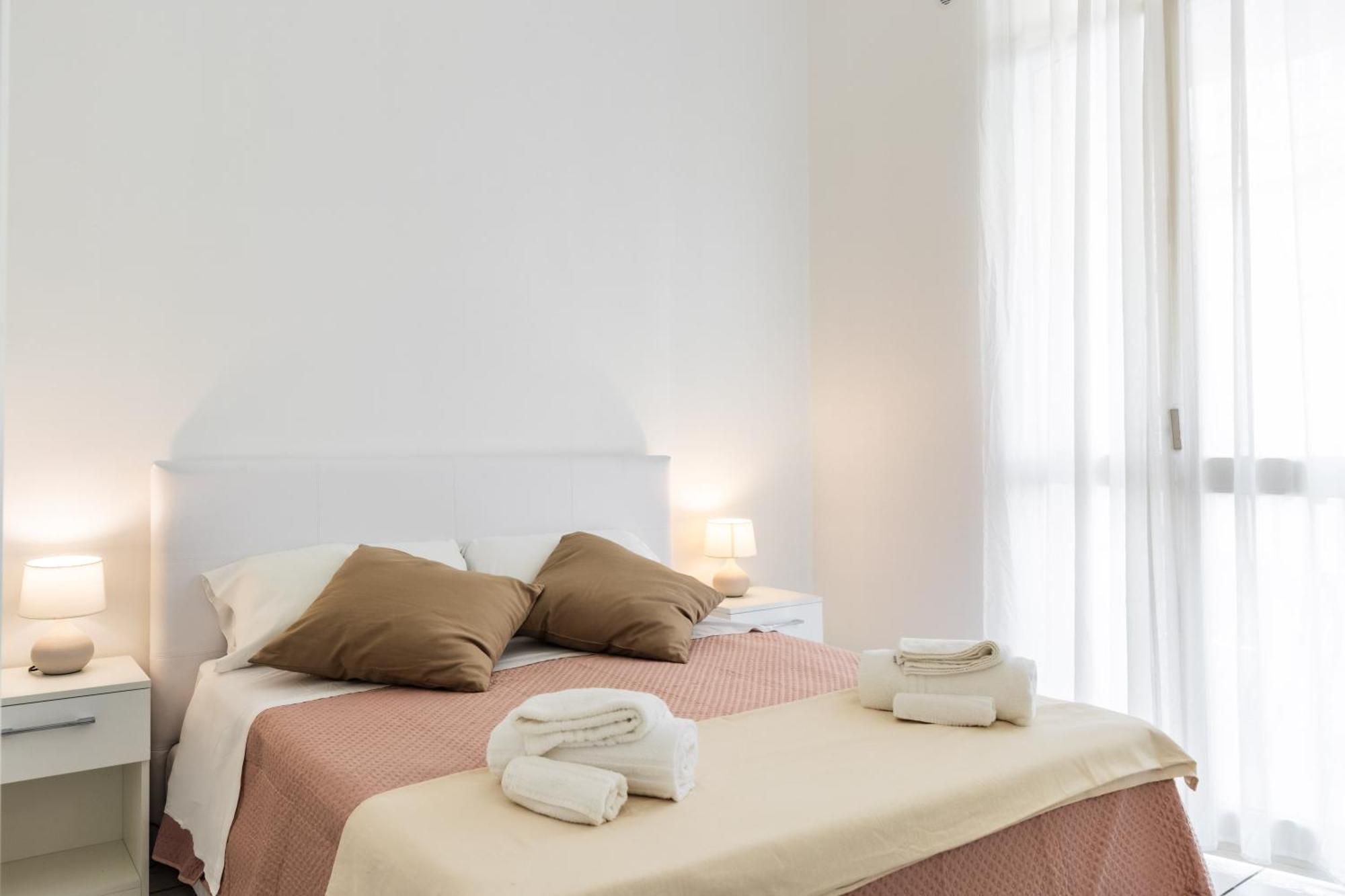 Fronte Mare Apartments & City Views Сиракузы Экстерьер фото